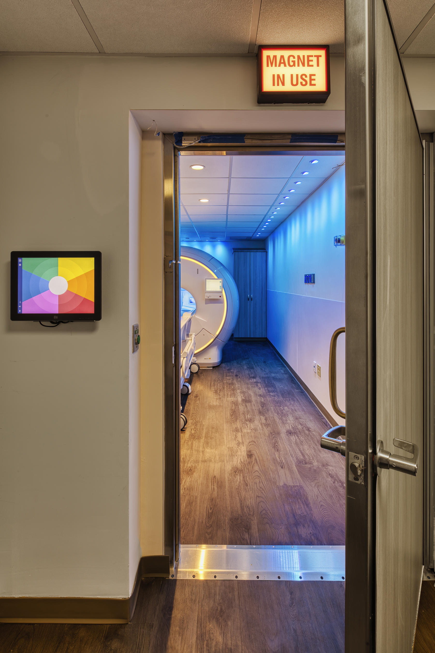 MRI suite ambient lighting